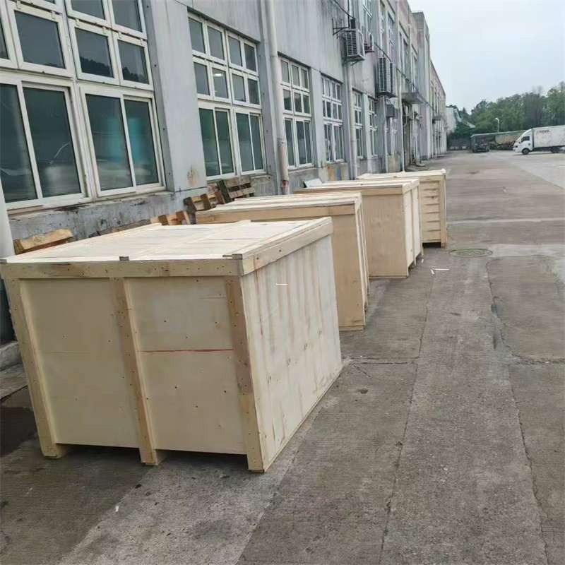 波密县尼勒克县：物流专线的高效货运之旅